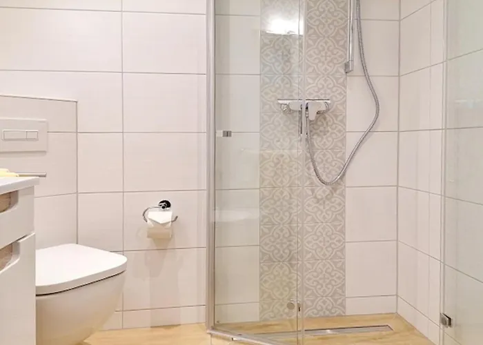 An Der Kamske, Fz 5 Familien Apartment *